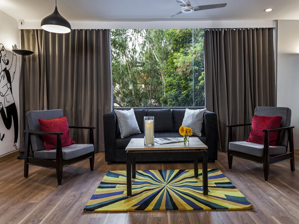 Oyo Townhouse 5 Jubilee Hills Hotel Hyderabad Luaran gambar