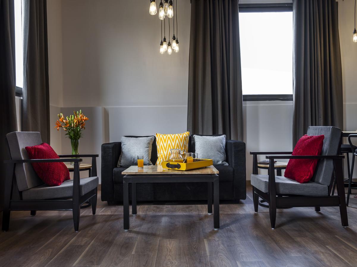 Oyo Townhouse 5 Jubilee Hills Hotel Hyderabad Luaran gambar